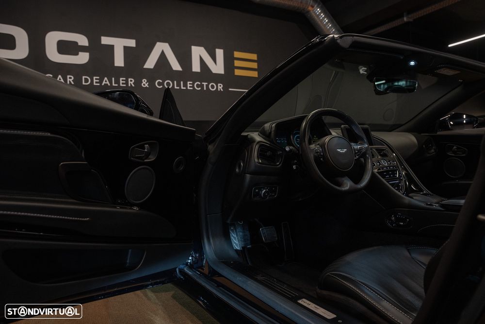 Aston Martin DB11 Volante V8 Auto - 12