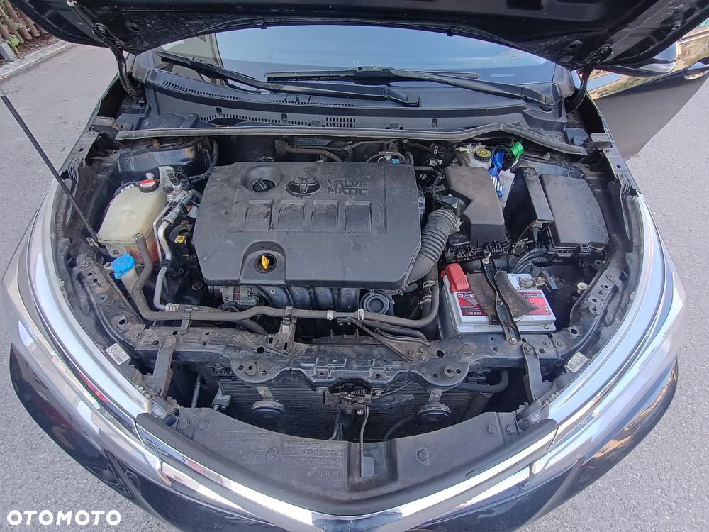 Toyota Corolla - 13