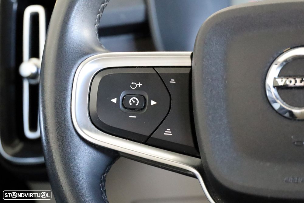 Volvo XC 40 1.5 T5 PHEV Plus Bright - 19