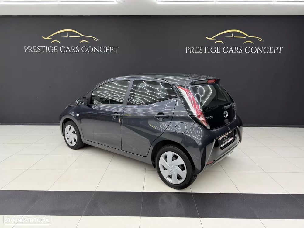 Toyota Aygo 1.0 X-Play+AC - 6