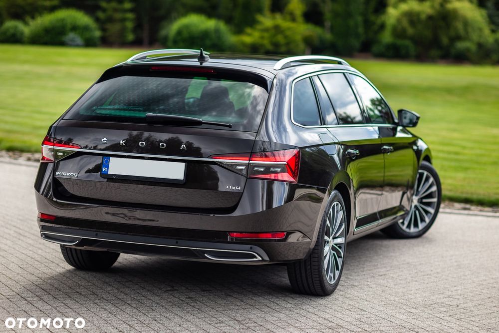 Skoda Superb 2.0 TDI SCR 4x4 L&K DSG - 12