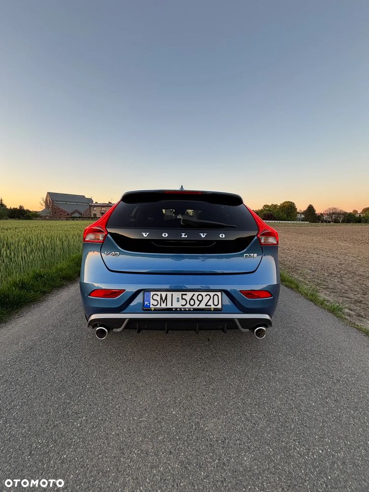 Volvo V40 D3 Drive-E R-Design Kinetic - 25