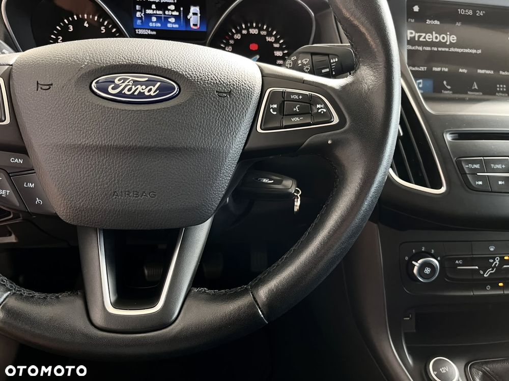 Ford Focus - 10