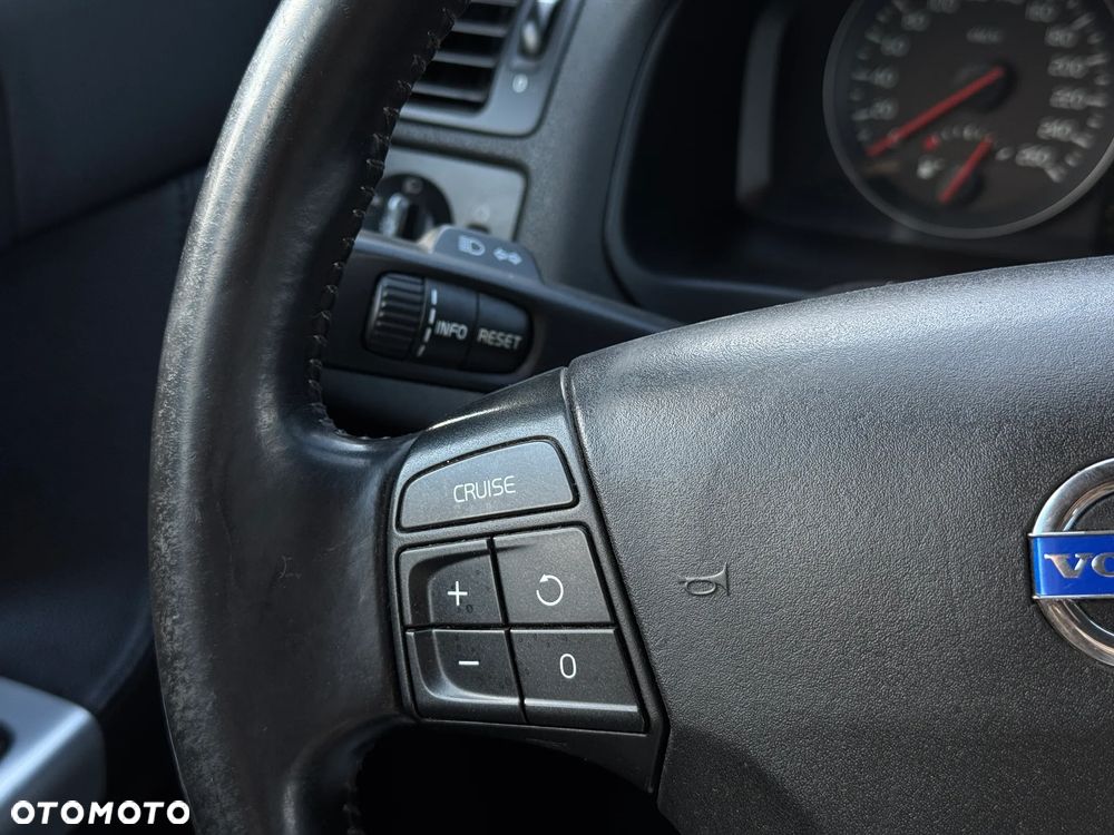 Volvo V50 1.6D DRIVe Momentum - 23
