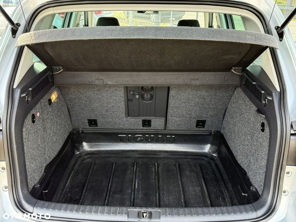 Volkswagen Tiguan - 10