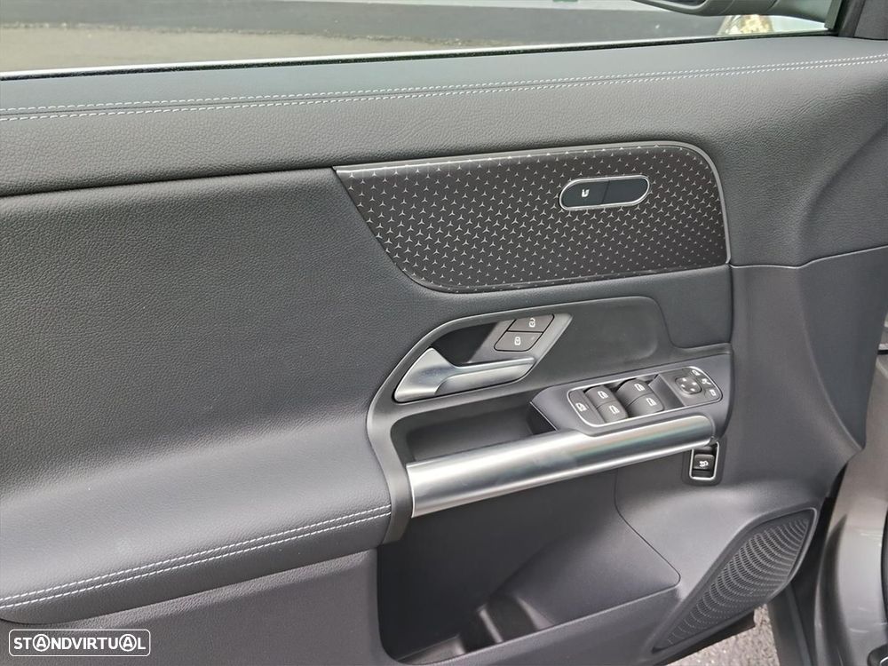 Mercedes-Benz EQA - 13