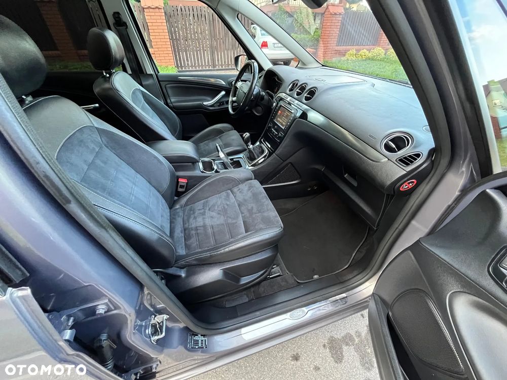 Ford Galaxy 2.2 TDCi Titanium - 20