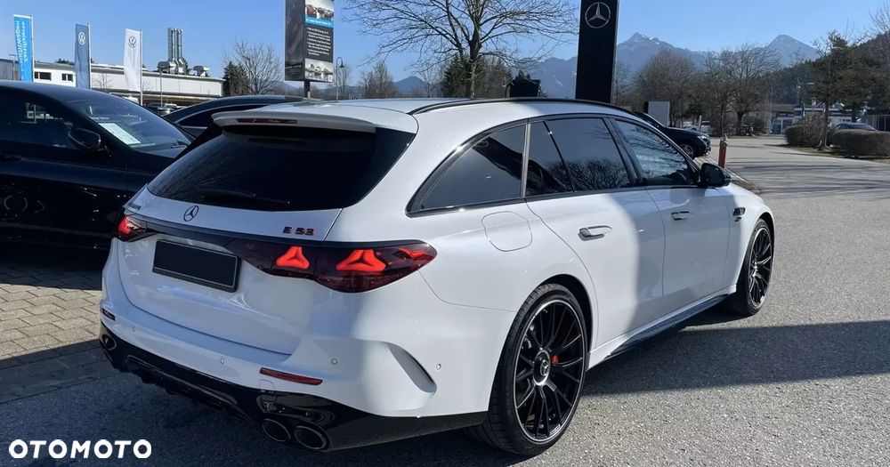 Mercedes-Benz Klasa E AMG 53 4Matic+ AMG SPEEDSHIFT TCT 9G - 2