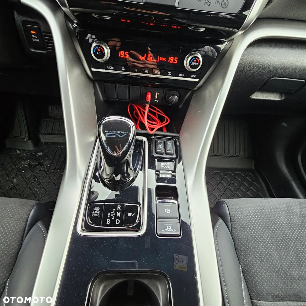 Mitsubishi Eclipse Cross 2.4 PHEV Instyle Plus - 13