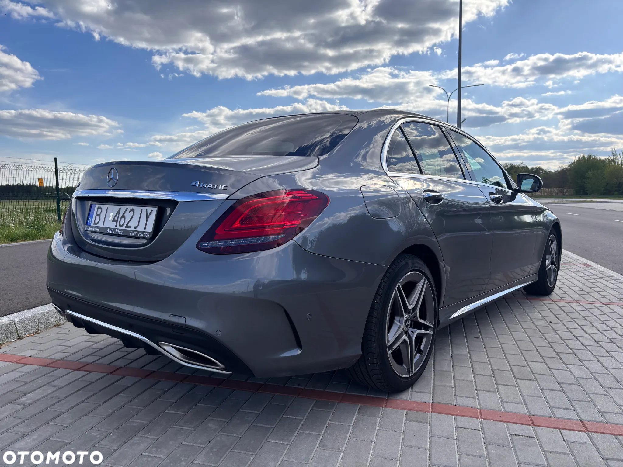 Mercedes-Benz Klasa C 300 T 4Matic 9G-TRONIC AMG Line - 5