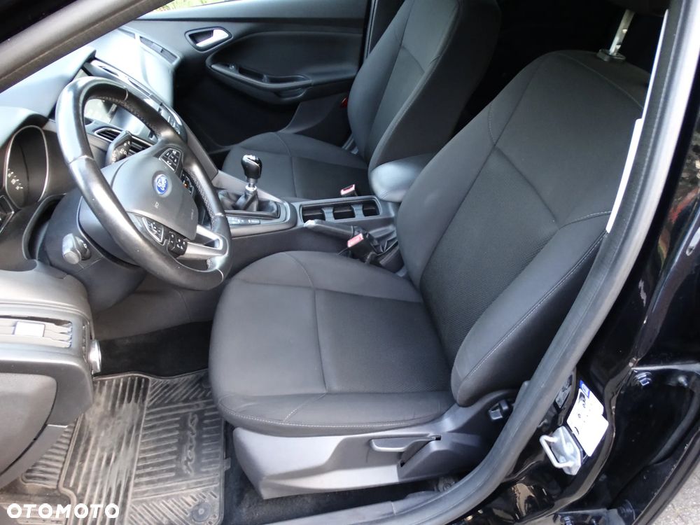 Ford Focus - 19