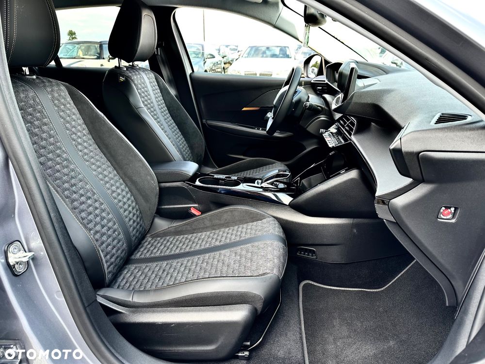 Peugeot 208 e-208 50kWh Business - 9