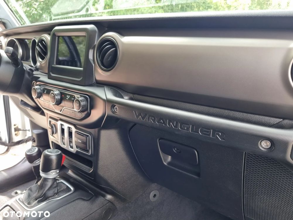 Jeep Wrangler GME 2.0 Turbo 80th Anniversary - 19