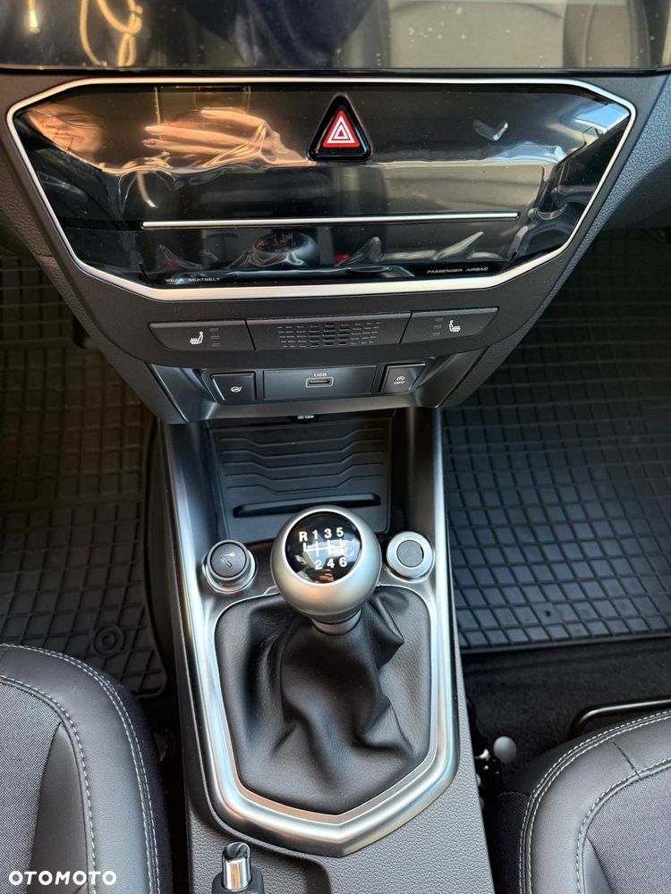 SsangYong/KGM Tivoli - 8