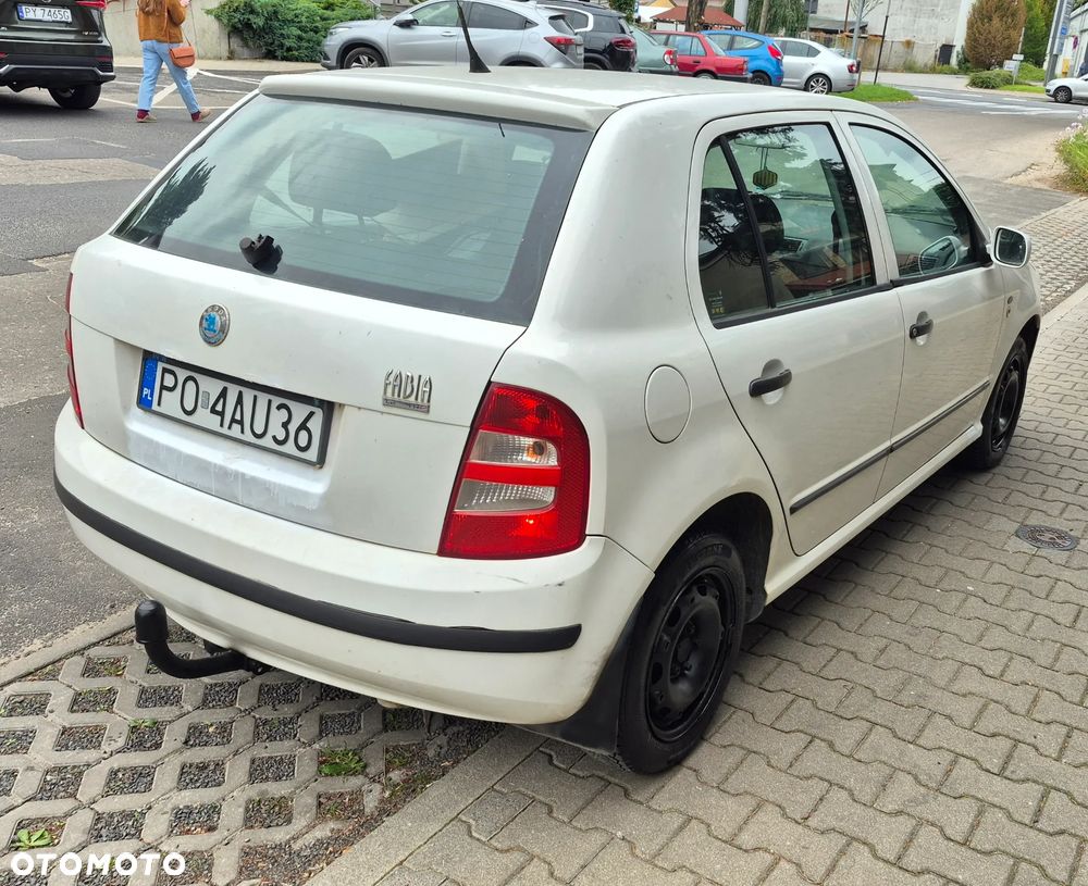 Skoda Fabia 2004 photo 3