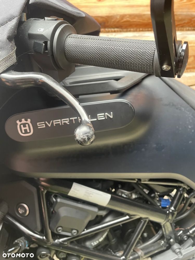 Husqvarna Svartpilen - 4