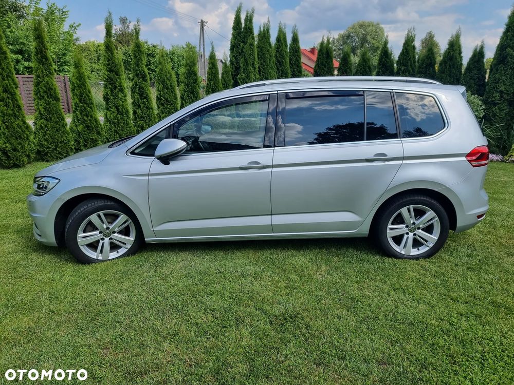 Volkswagen Touran 2.0 TDI SCR Highline - 13