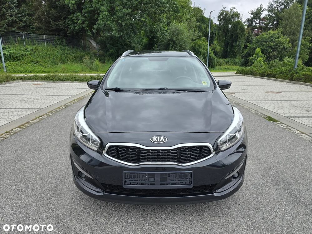 Kia Ceed 1.4 CRDi 90 Vision - 24