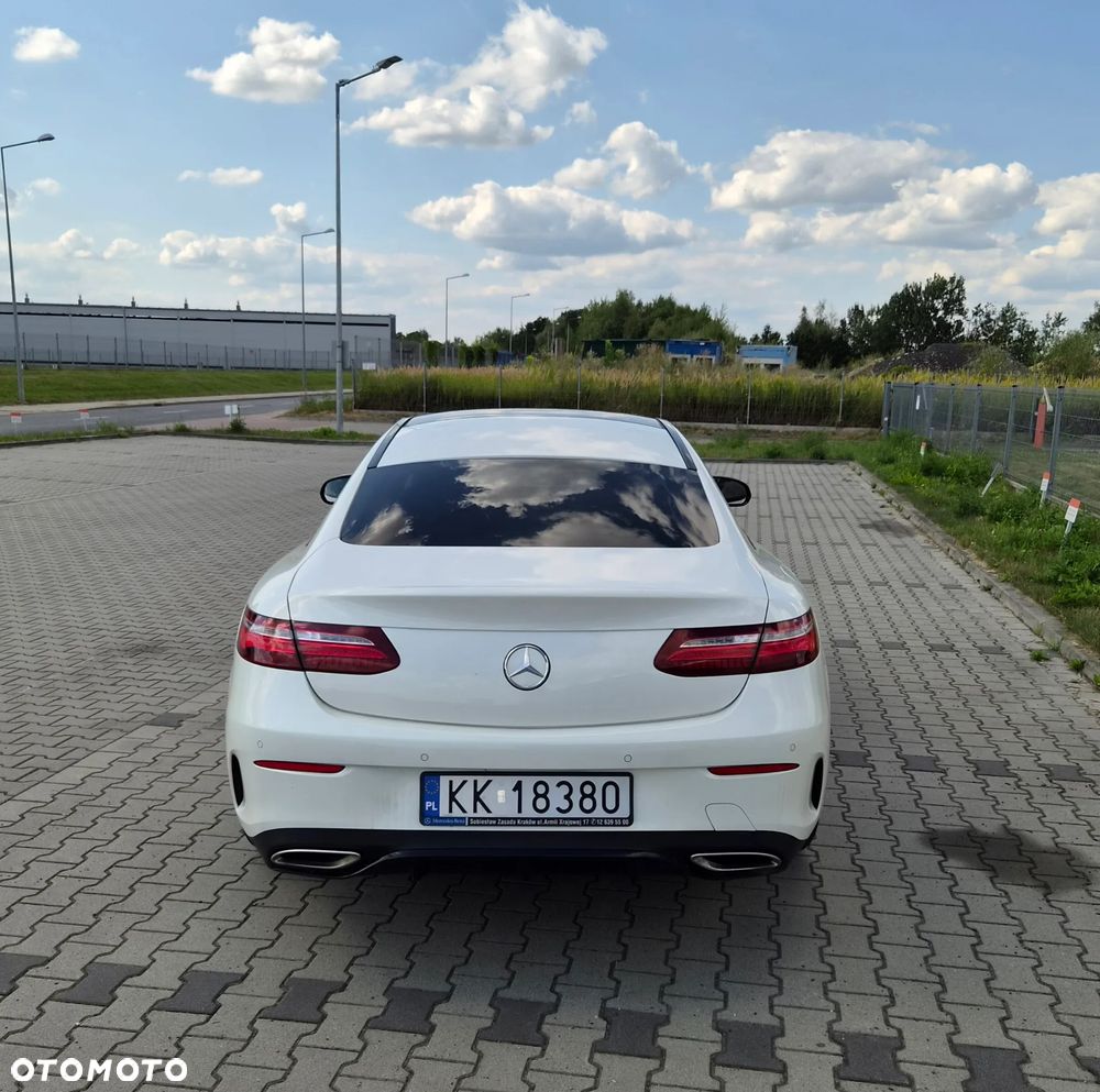 Mercedes-Benz Klasa E 200 9G-TRONIC - 28