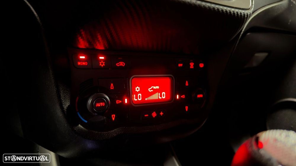 Alfa Romeo MiTo 1.3 JTD Distinctive - 10