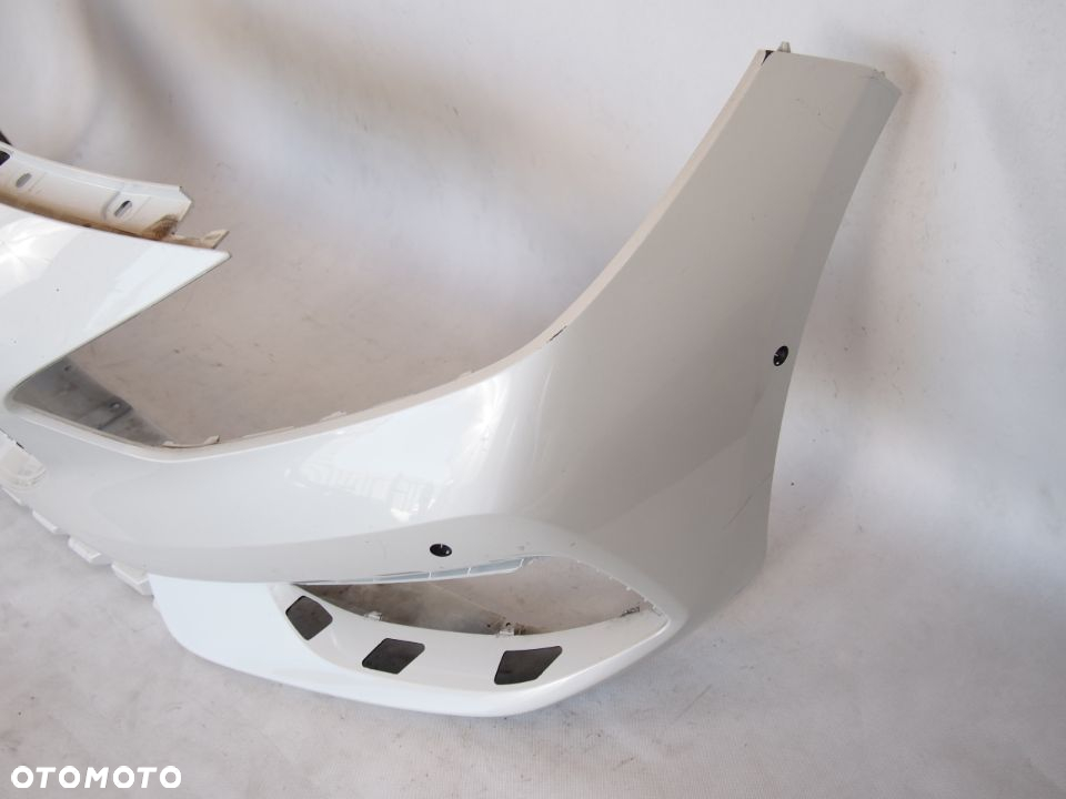 Image BMW I F40 Přední nárazník PDC