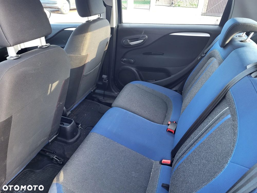 Fiat Punto - 8