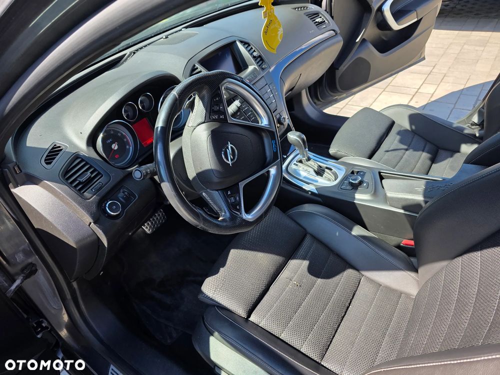 Opel Insignia - 2