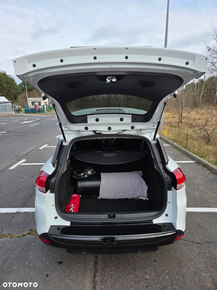 Renault Clio 1.2 16V Alize - 10