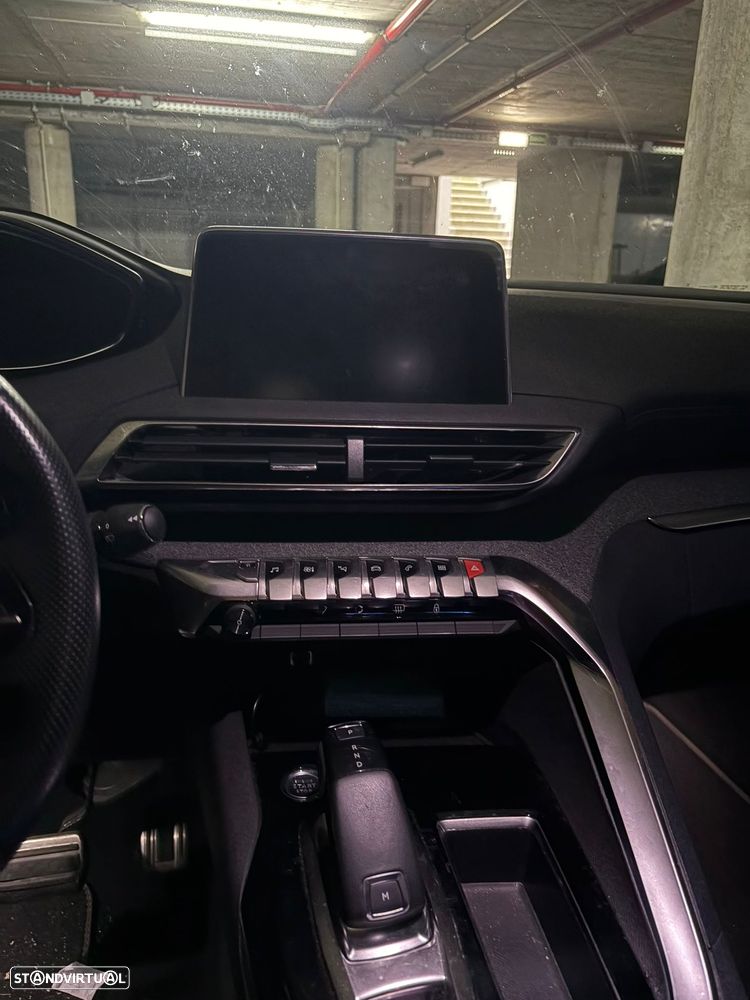 Peugeot 5008 - 5