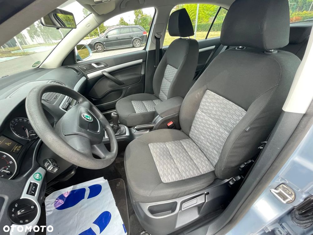 Skoda Octavia 1.6 Team Edition - 10