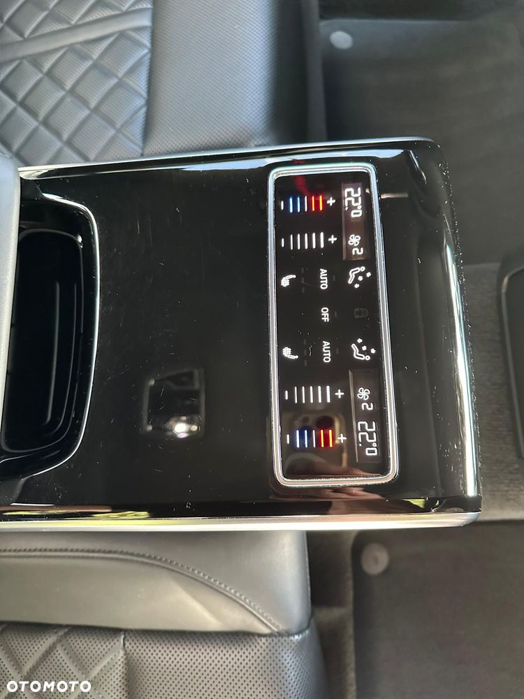 Audi A8 - 13
