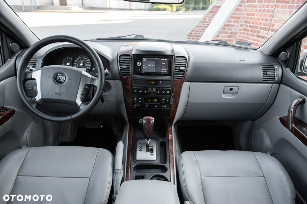 Kia Sorento 3.5 V6 - 5