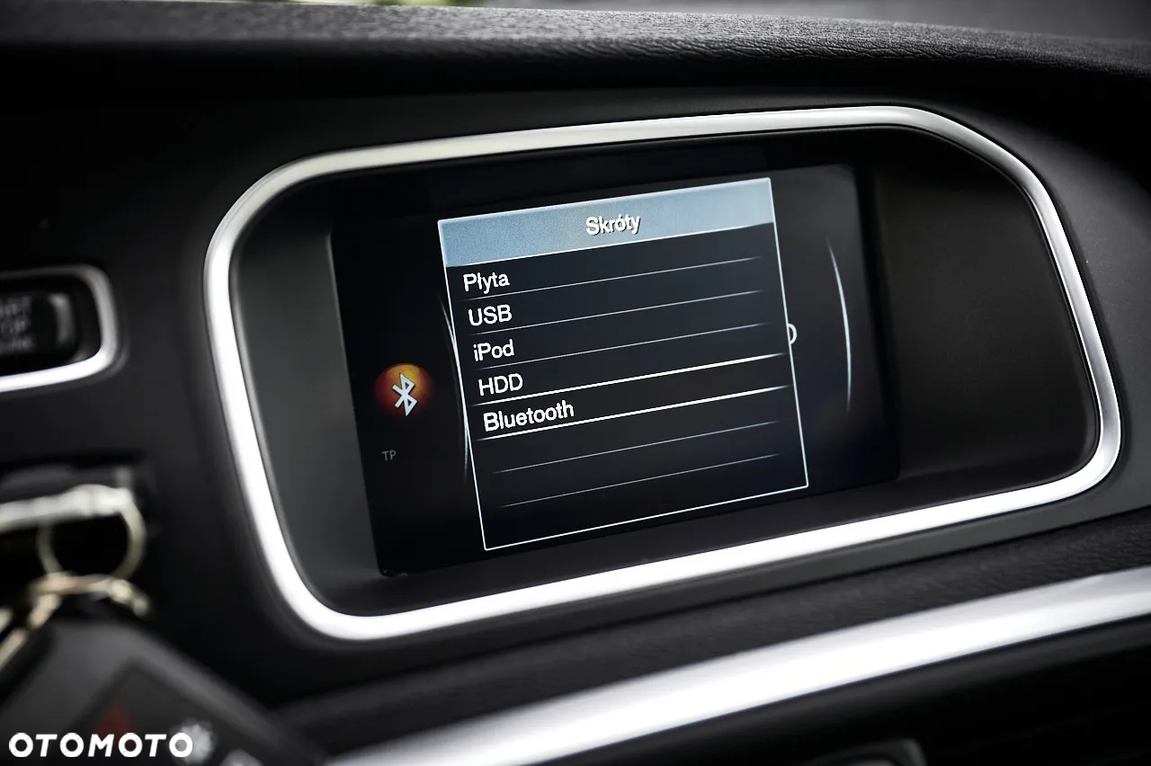 Volvo V40 Cross Country D2 Drive-E Ocean Race - 36