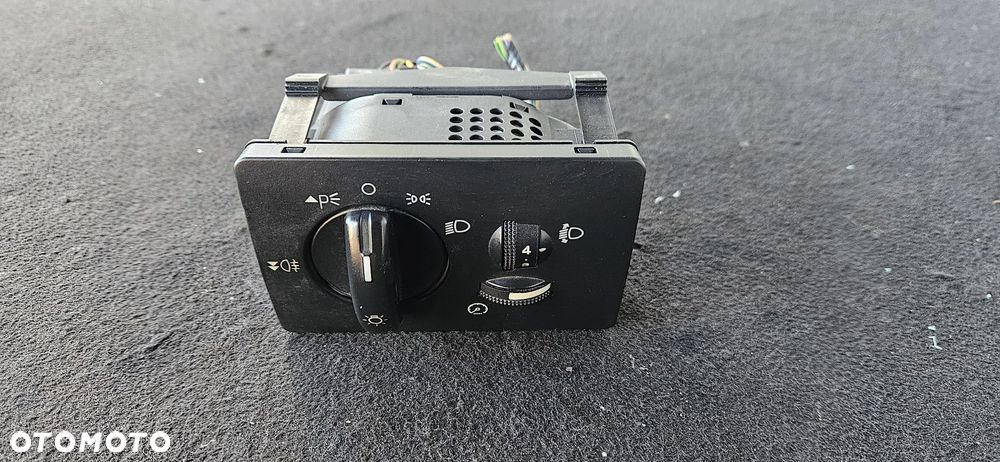 Przełącznik świateł 4m5t13a024aa Ford Focus Mk2 - 1