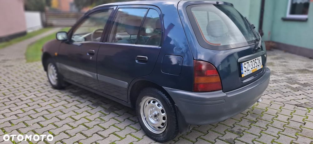 Toyota Starlet 1.4 - 8