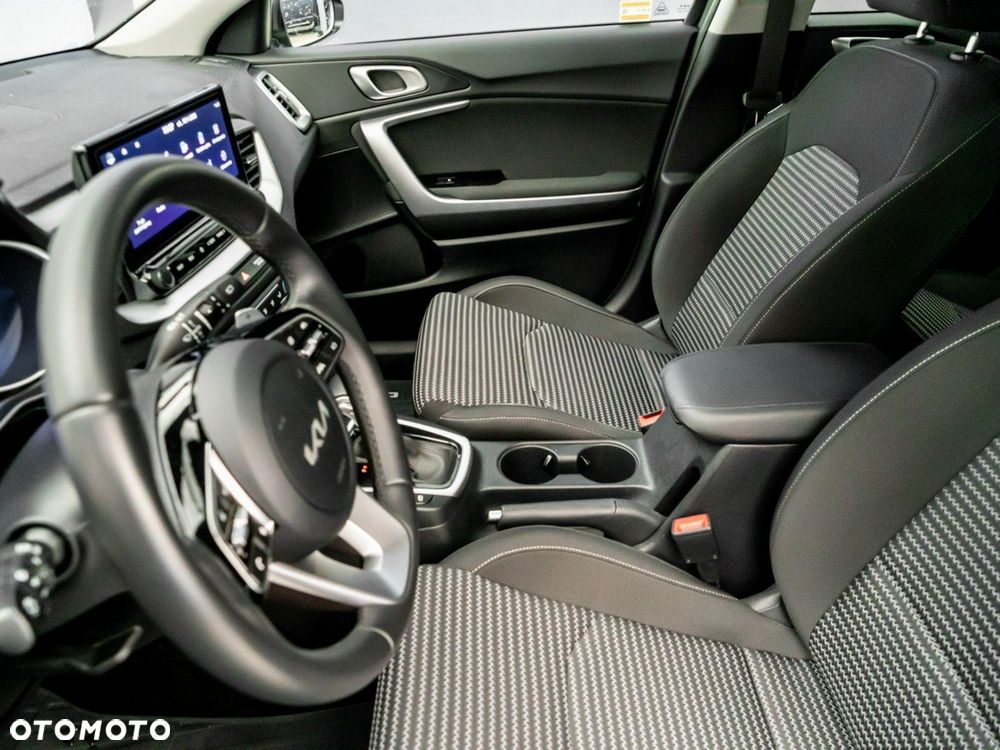 Kia Ceed 1.5 T-GDI M DCT - 21