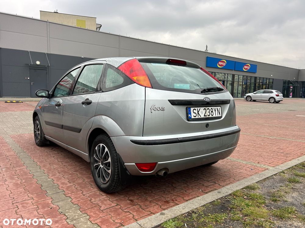 Ford Focus 1.6 Comfort X / 100 - 6