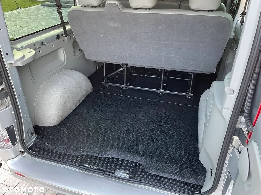 Renault Trafic L1H1 Passenger Lux - 26