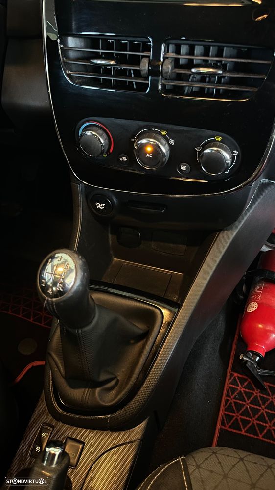 Renault Clio 1.5 dCi Dynamique S - 14