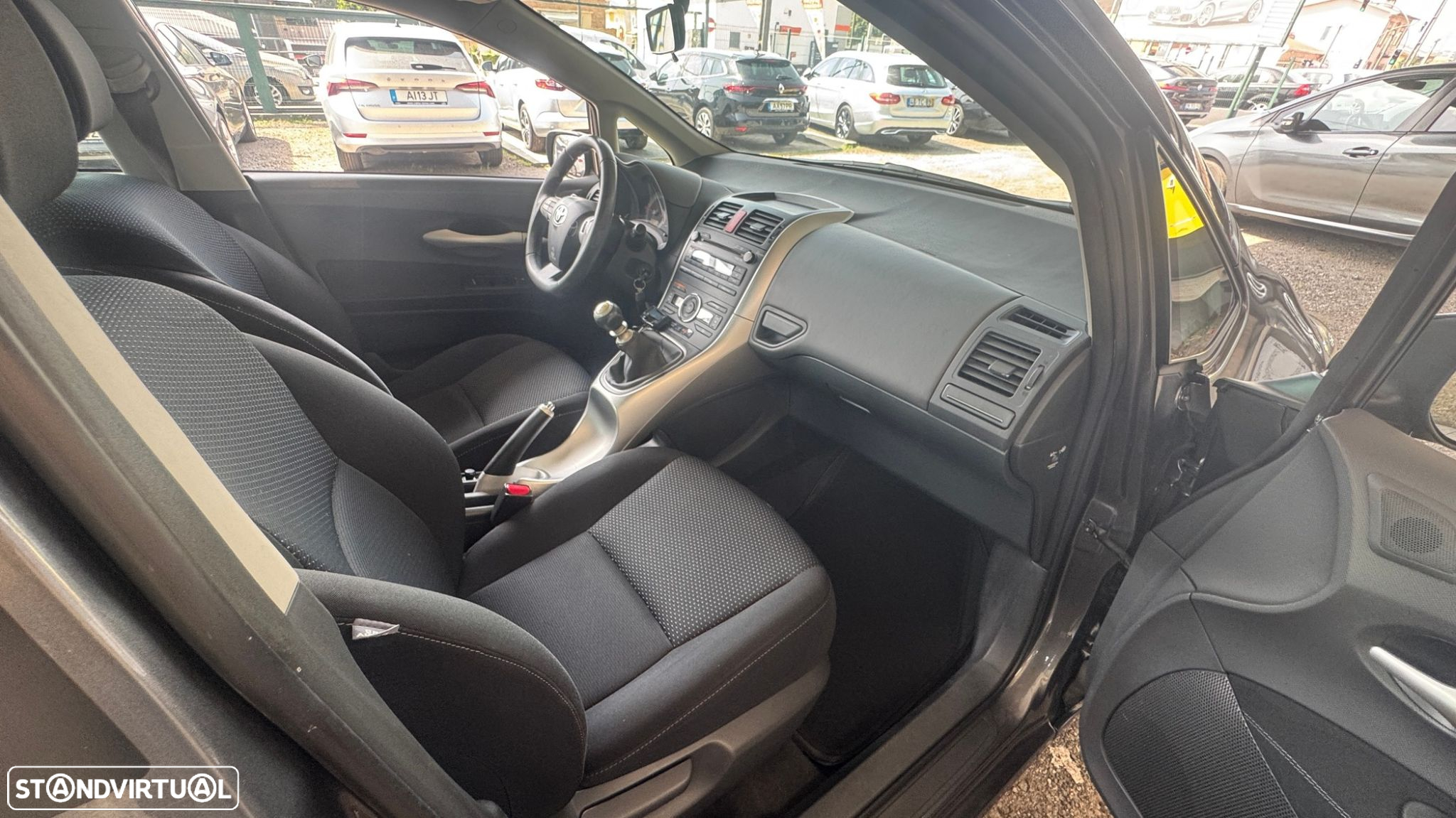 Toyota Auris 1.4 D-4D ACtive - 19