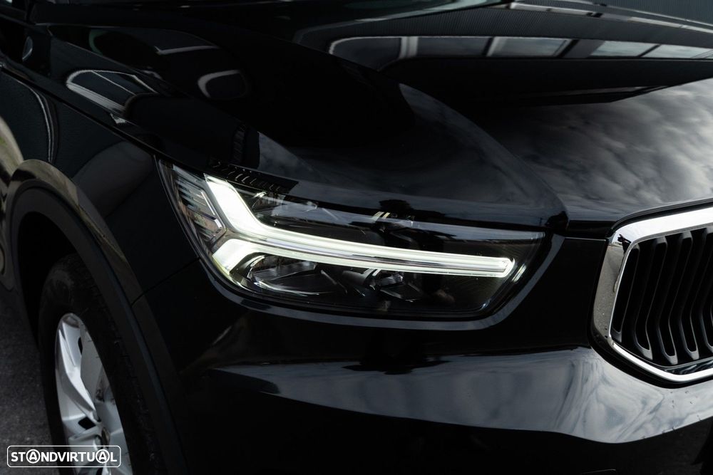 Volvo XC 40 1.5 T3 Tech Edition - 19