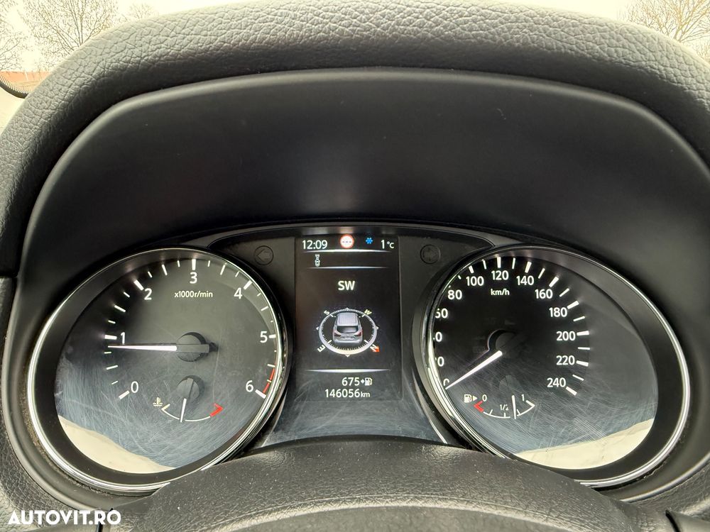 Nissan Qashqai 1.6 DCI ALL-MODE 4x4i N-Connecta - 23