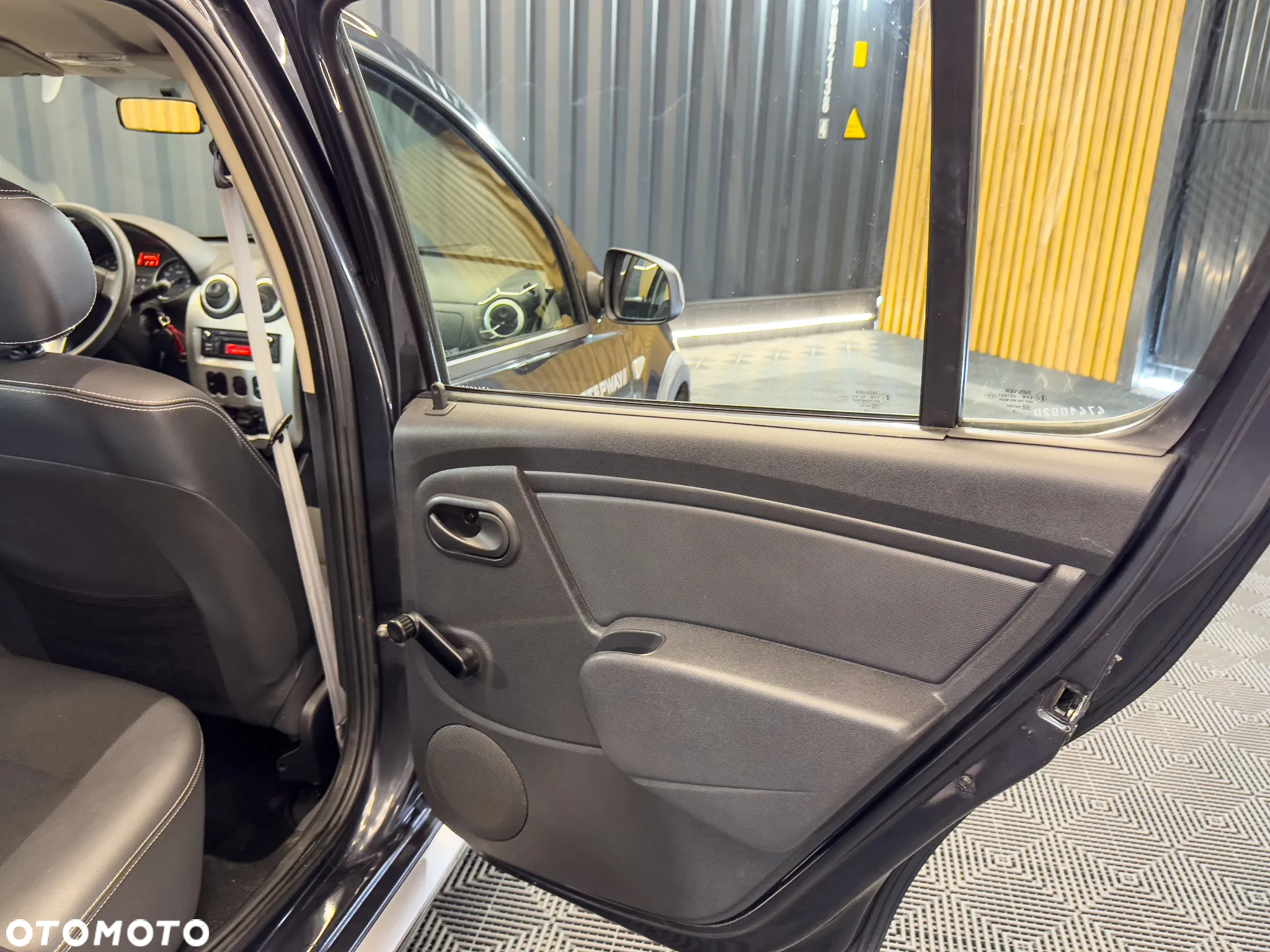 Dacia Sandero 1.5 dCi Laureate - 18