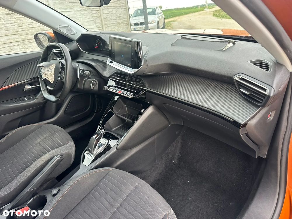 Peugeot 2008 PureTech 130 EAT8 Allure - 11