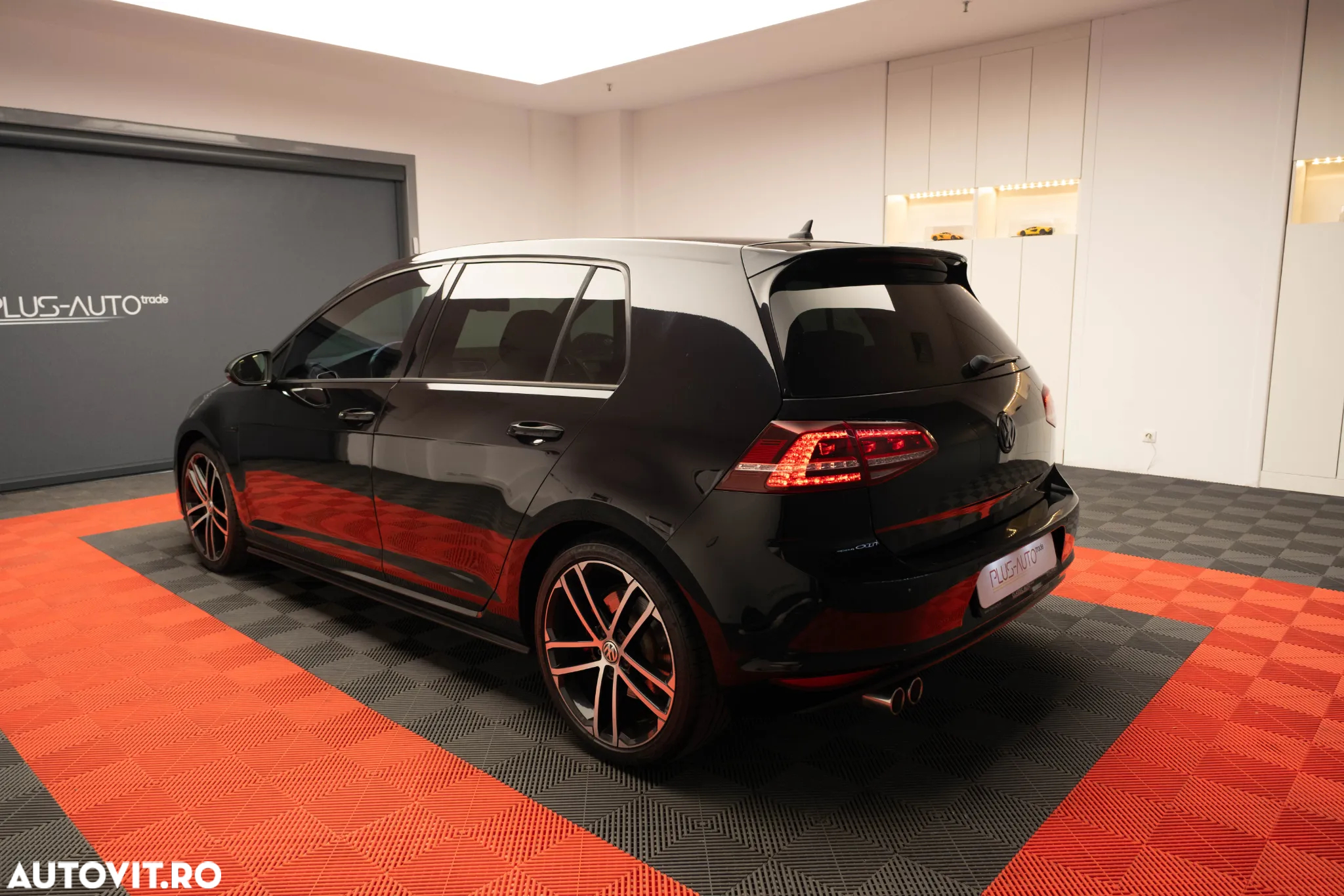 Volkswagen Golf 2.0 TDI DSG GTD - 7