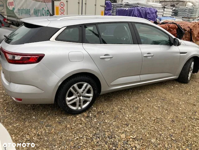 Renault Megane 1.5 Blue dCi Business - 6