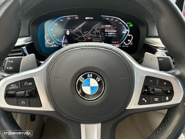 BMW 530 e iPerformance Pack M - 25