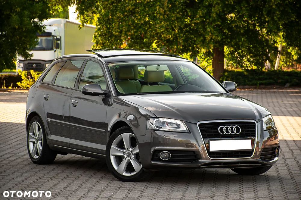 Audi A3 Sportback 1.8 TFSI S tronic Ambiente - 2