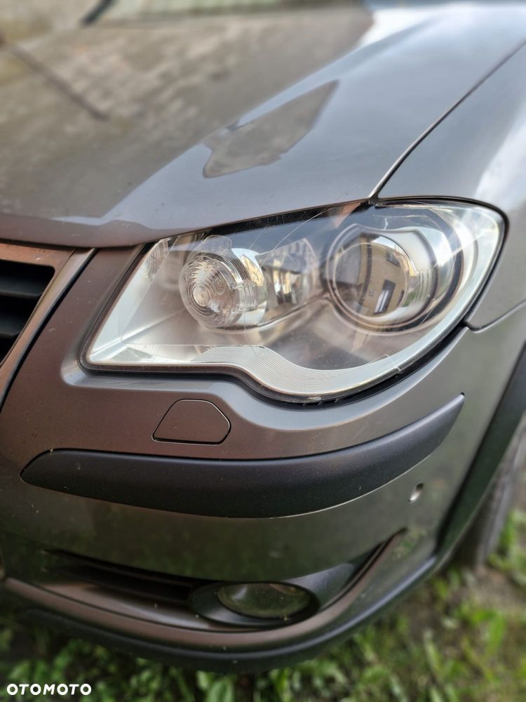 Volkswagen Touran 2.0 TDI DPF Cross - 7