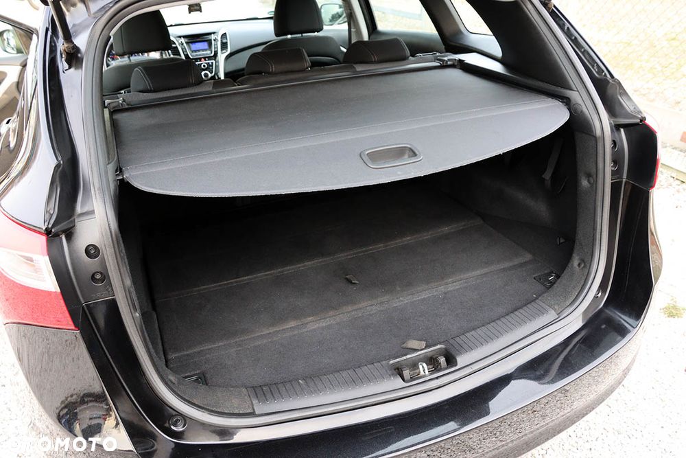 Hyundai i30 i30cw 1.4 CRDi Advantage - 37